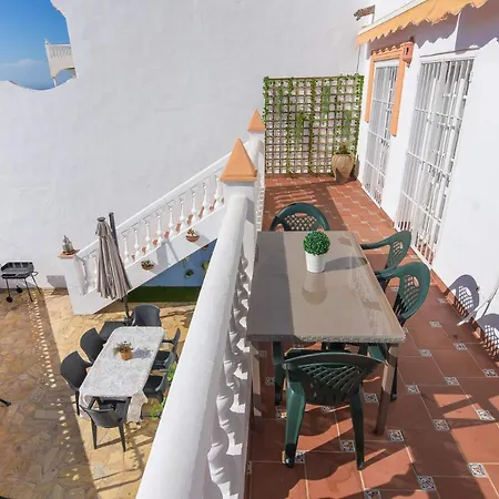 Casa Con Bonitas Vistas En Cerca De Burriana Nerja